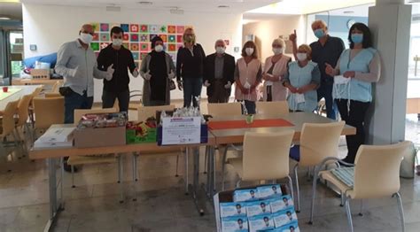 A­l­m­a­n­y­a­’­d­a­ ­T­ü­r­k­ ­S­T­K­’­l­a­r­d­a­n­ ­s­a­ğ­l­ı­k­ ­ç­a­l­ı­ş­a­n­ı­,­ ­h­a­s­t­a­ ­v­e­ ­y­a­ş­l­ı­l­a­r­a­ ­d­e­s­t­e­k­